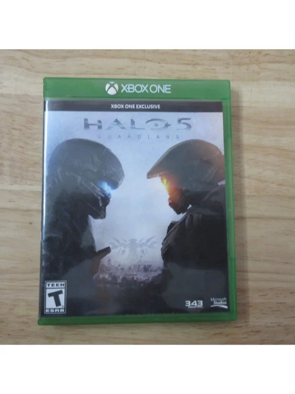 XBOX ONE Bundle 2 Video Games - Halo 5 & Tom Clancy's The Division (sealed)